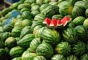 热门吃瓜网红排行榜图片,揭秘网络红人风云变幻 第3张 热门吃瓜网红排行榜图片,揭秘网络红人风云变幻 第3张