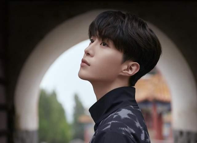 娱乐圈大爆料范丞丞,揭秘明星背后的故事 第1张 娱乐圈大爆料范丞丞,揭秘明星背后的故事 第1张